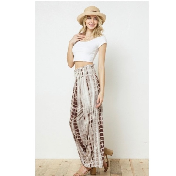 🎉HP🎉 Butter Soft Wide Leg Tie Dye Pants - Picture 4 of 4